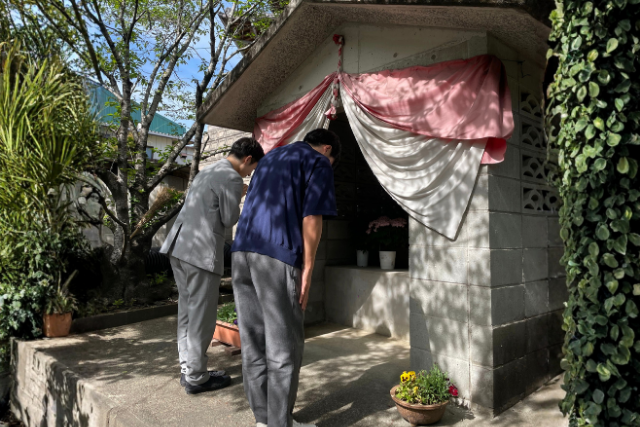 地蔵参拝の様子